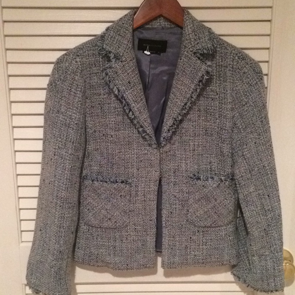 Cropped jacket with fringe detail at sleeve